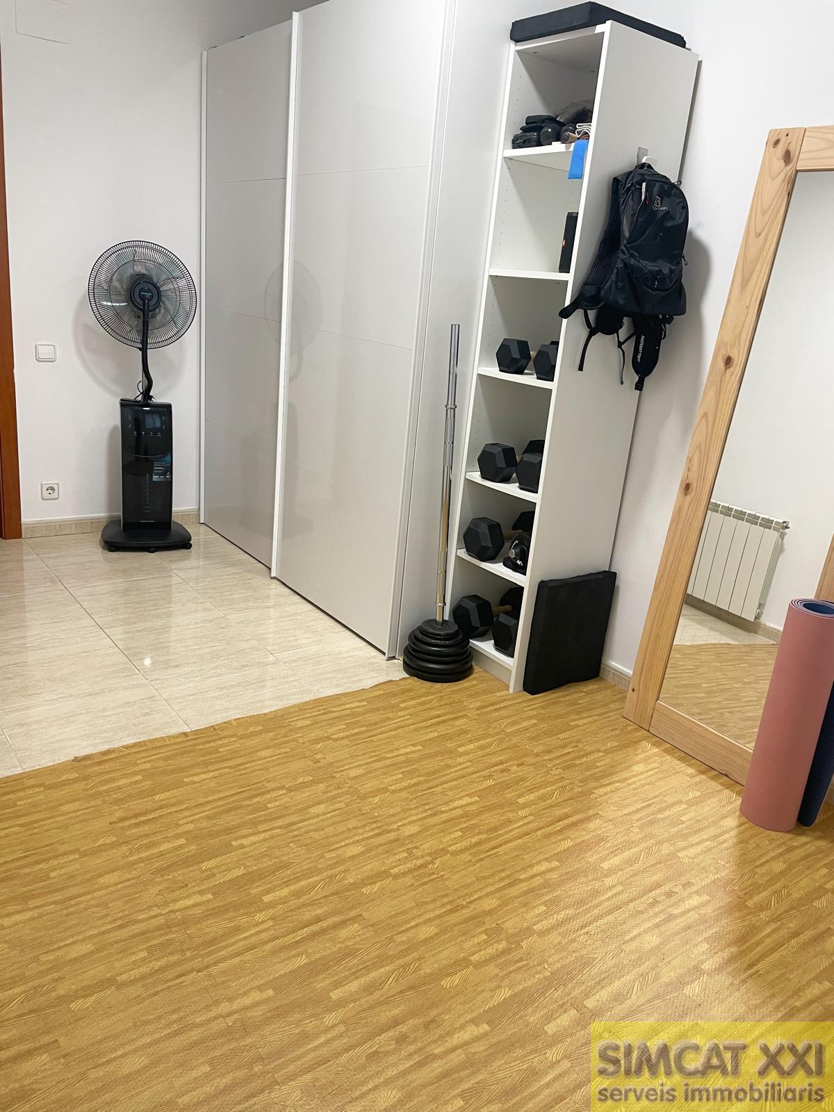 For sale of flat in Navata