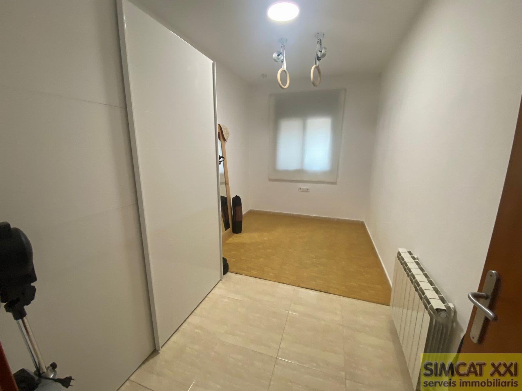 For sale of flat in Navata