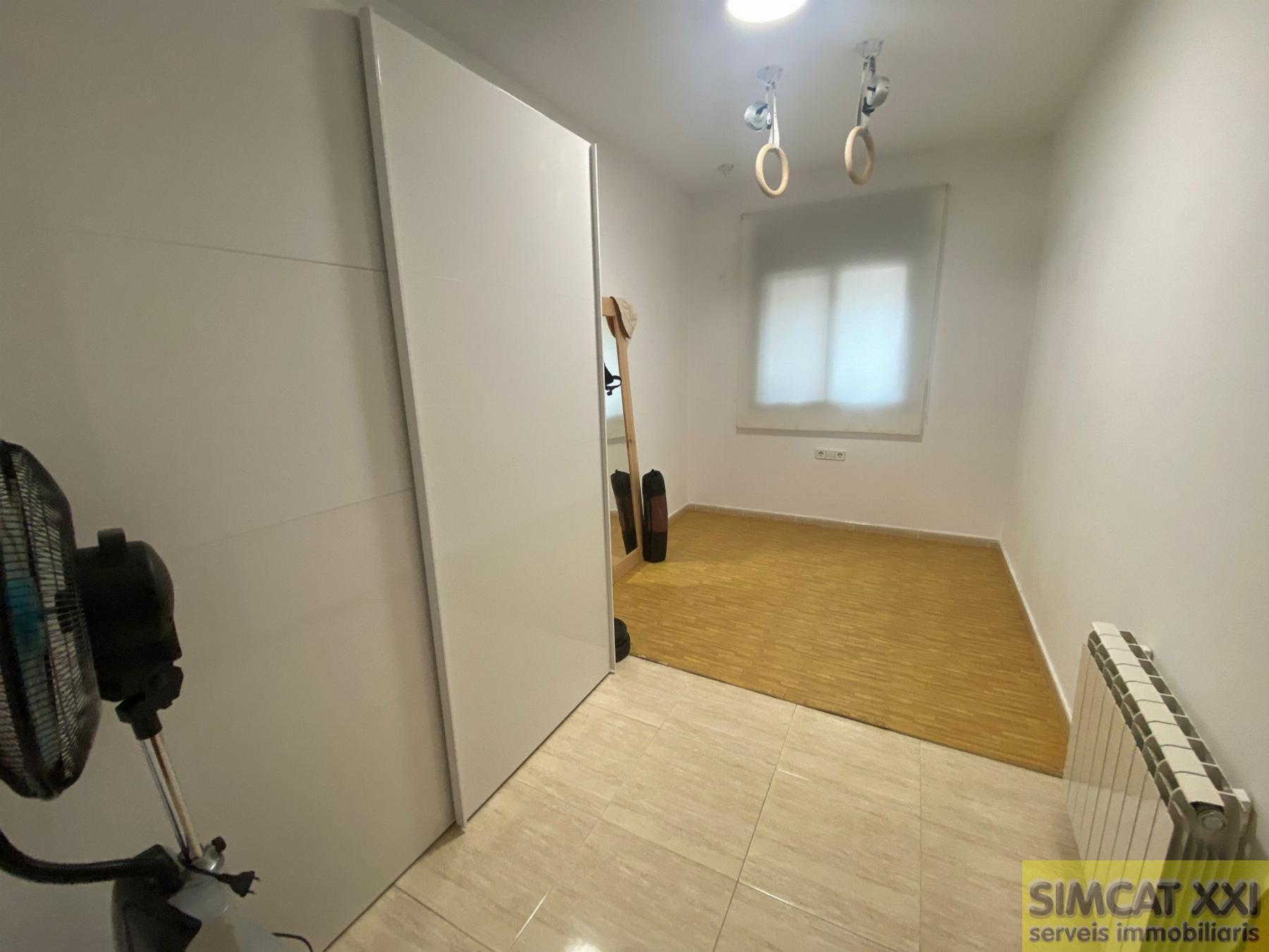 For sale of flat in Navata