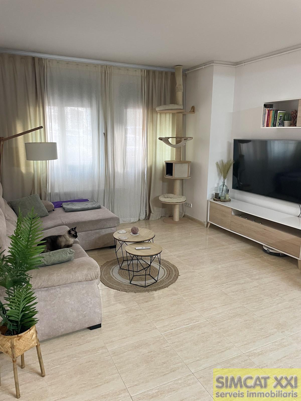 For sale of flat in Navata