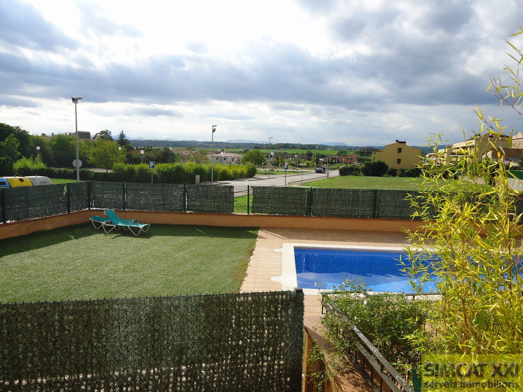 For sale of flat in Navata