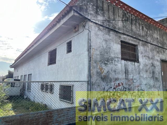 For sale of industrial plant/warehouse in Figueres