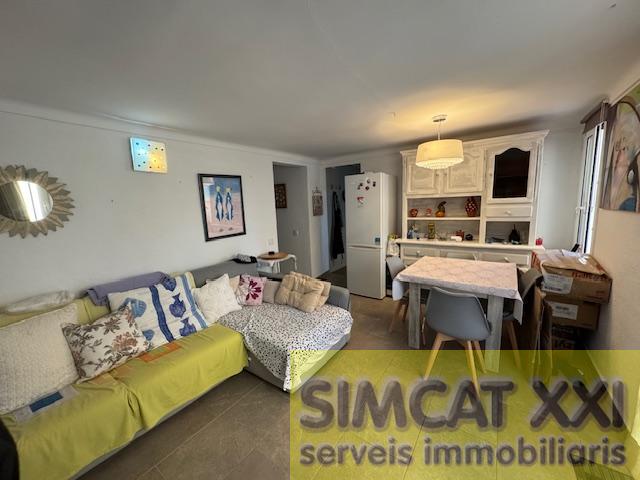 For sale of apartment in Llançà