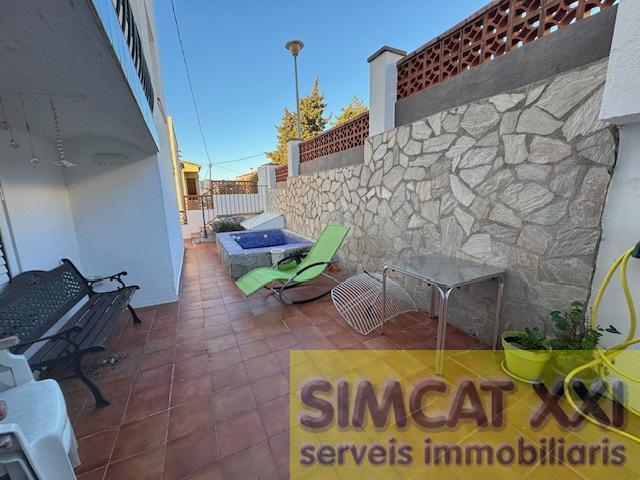 For sale of apartment in Llançà
