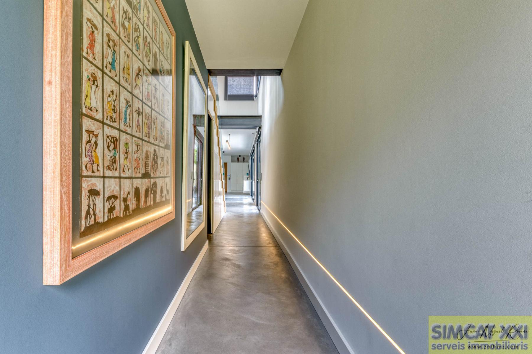 For sale of house in Navata