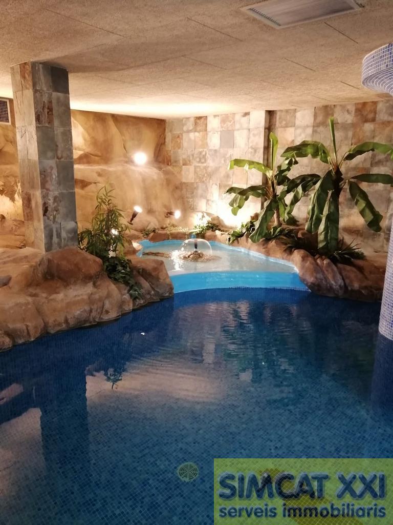 For sale of house in Palau-Saverdera