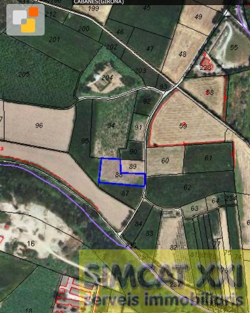 For sale of land in Cabanes