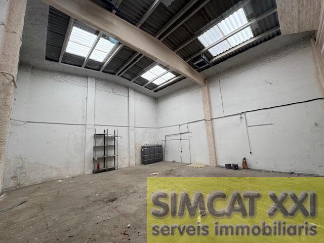 For rent of industrial plant/warehouse in Figueres