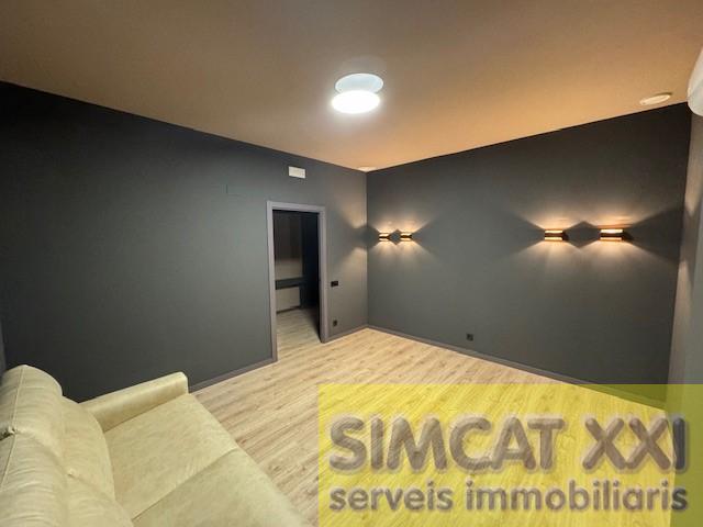 For rent of industrial plant/warehouse in Figueres