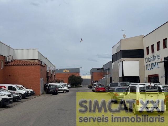 For rent of industrial plant/warehouse in Figueres