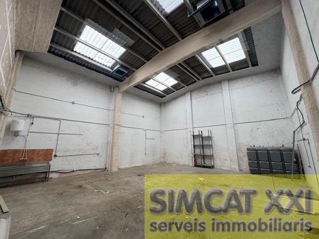 For rent of industrial plant/warehouse in Figueres