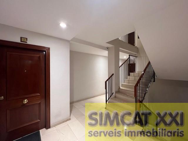 For sale of flat in Figueres