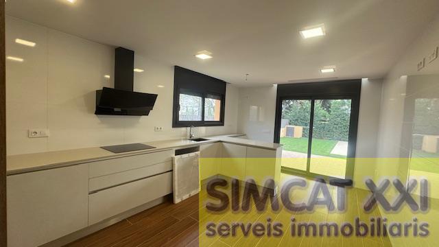 For sale of house in Avinyonet de Puigventós