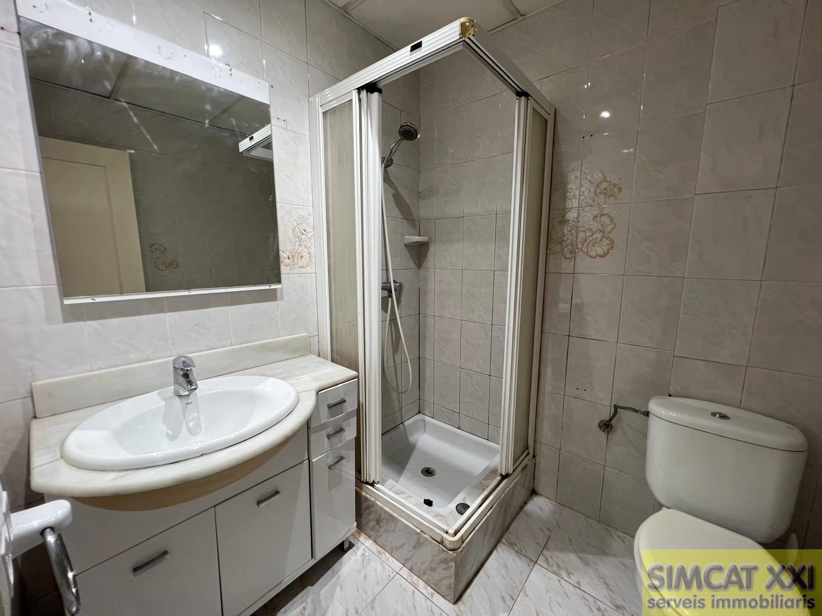 For sale of flat in Figueres
