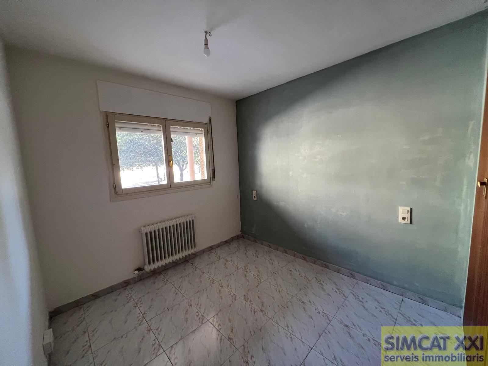 For sale of flat in Figueres