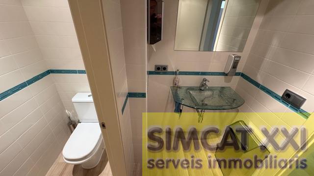 For sale of premises in Empuriabrava