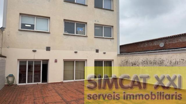 For sale of premises in Empuriabrava