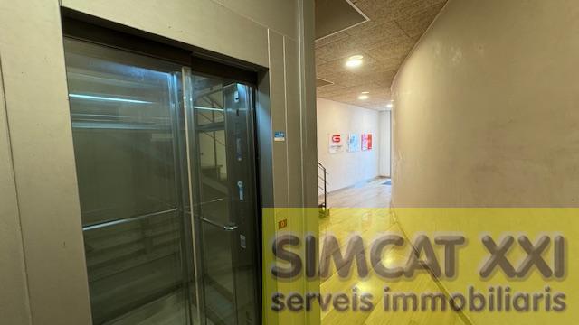 For sale of premises in Empuriabrava