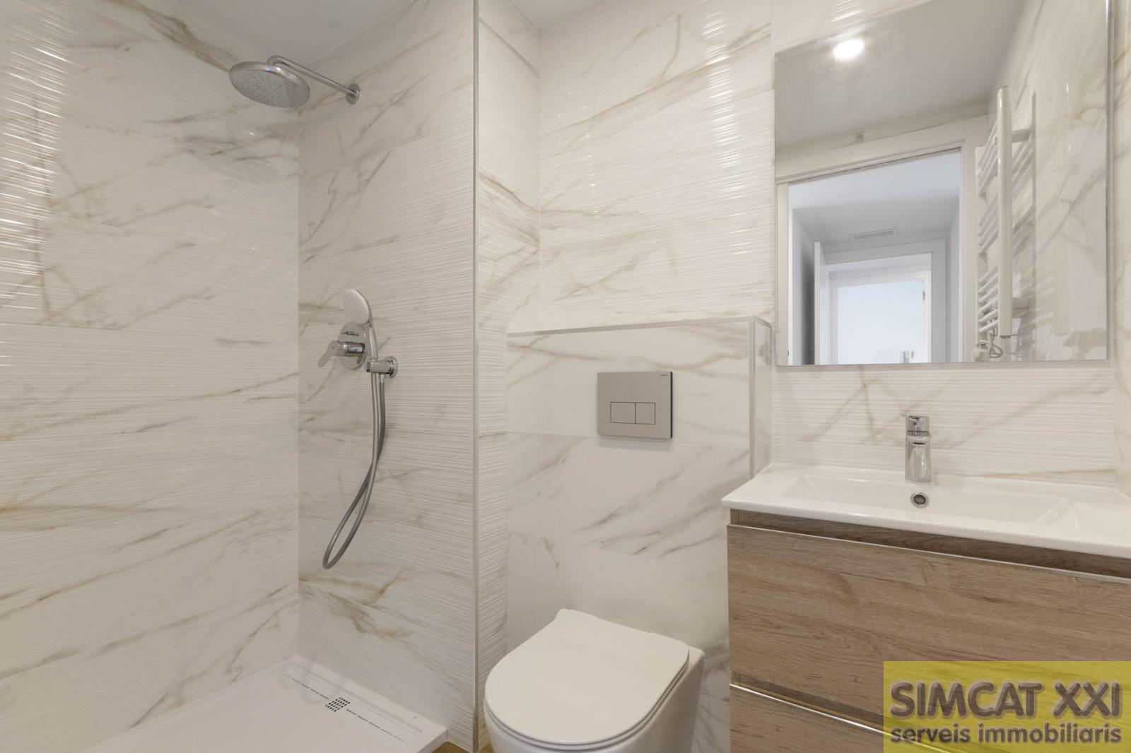 For sale of flat in Roses