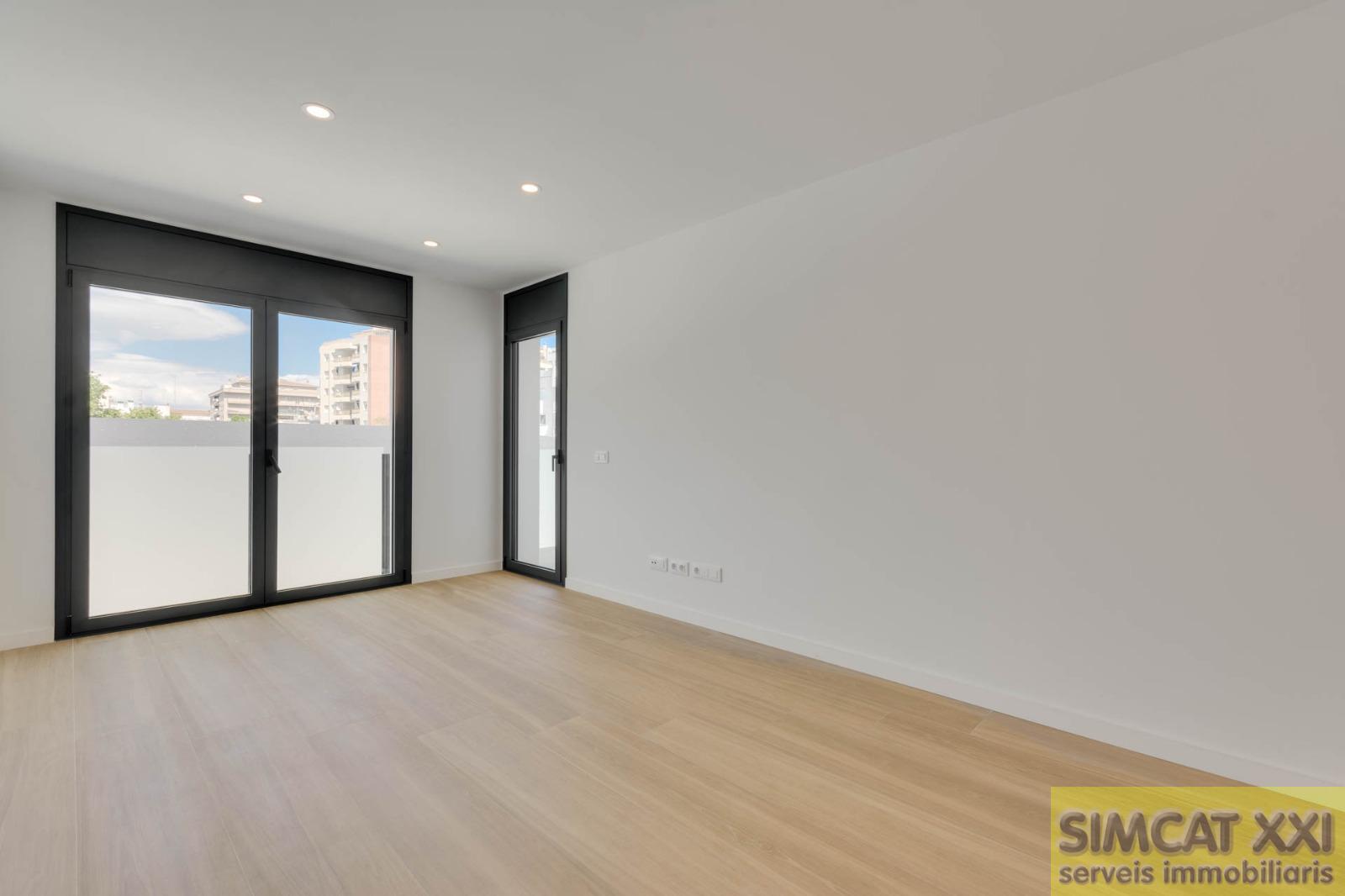 For sale of flat in Roses