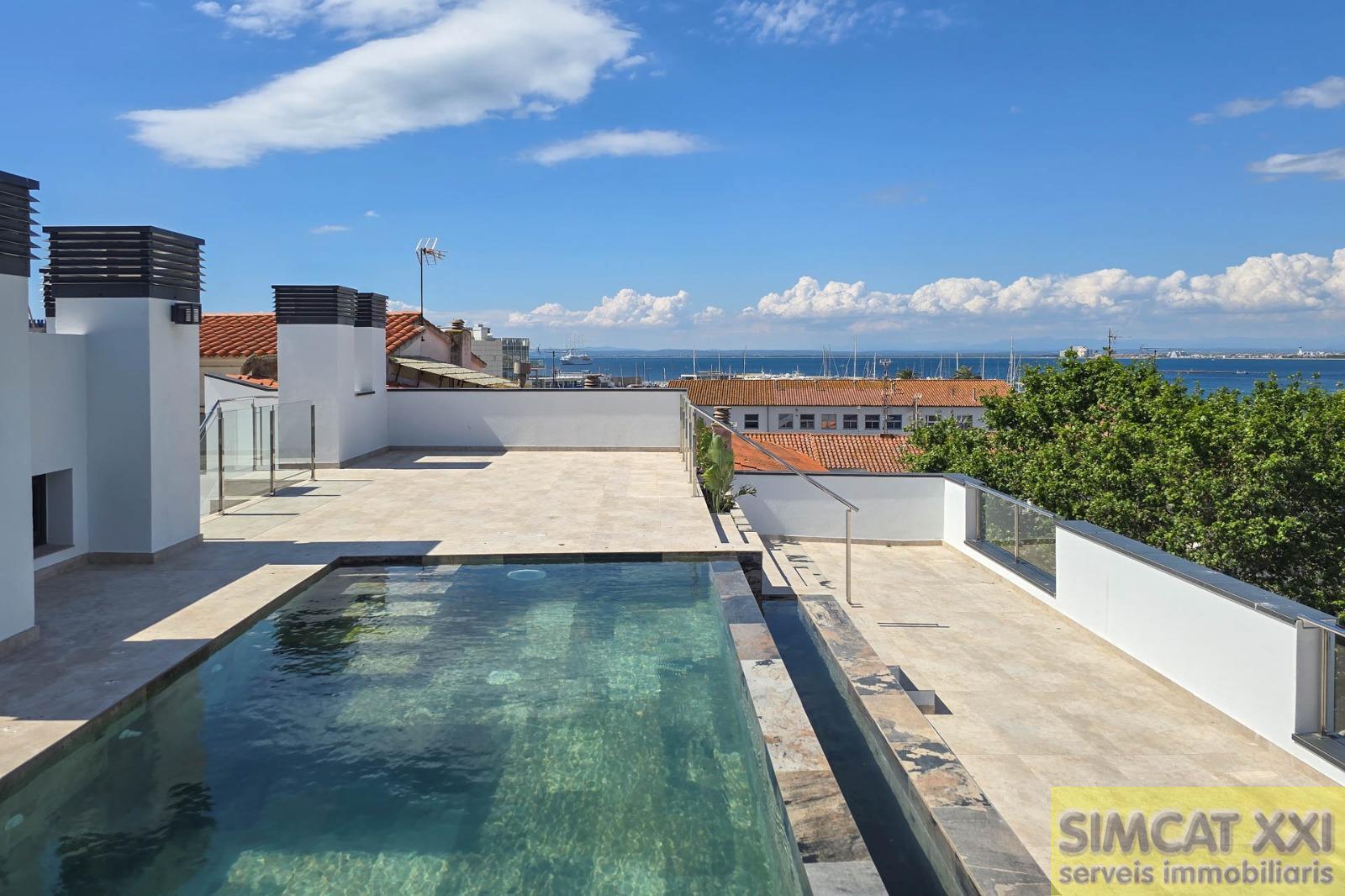 For sale of flat in Roses