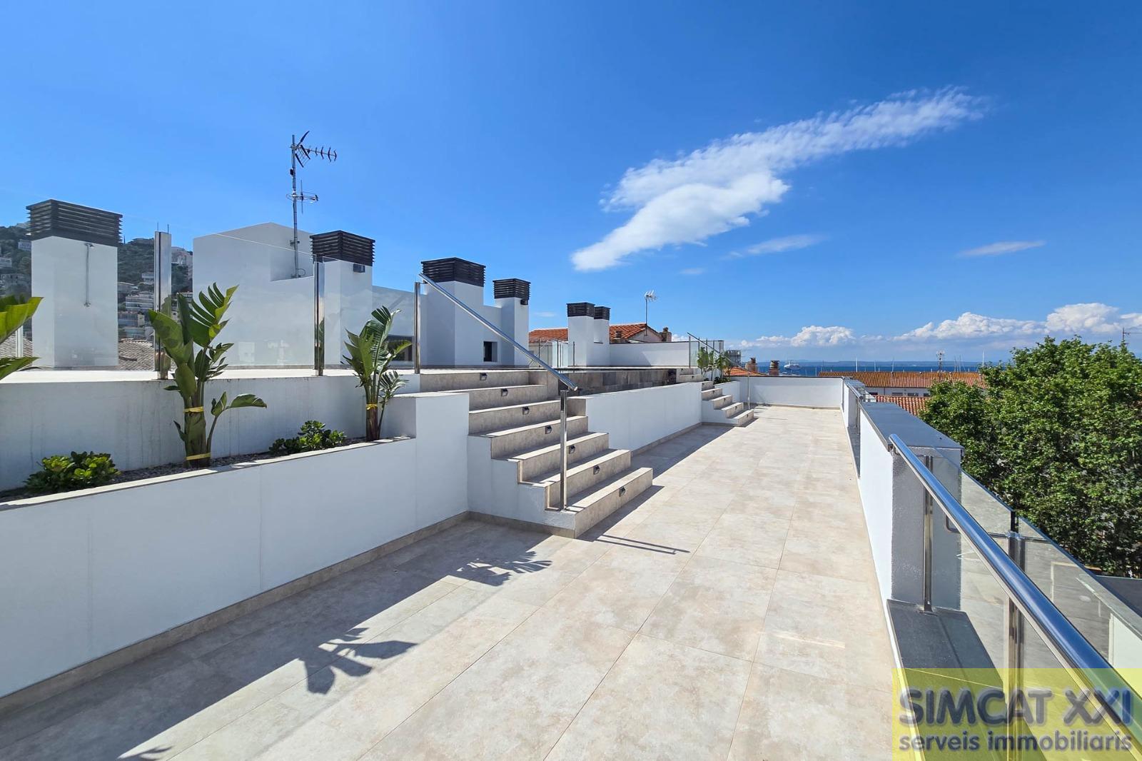 For sale of flat in Roses