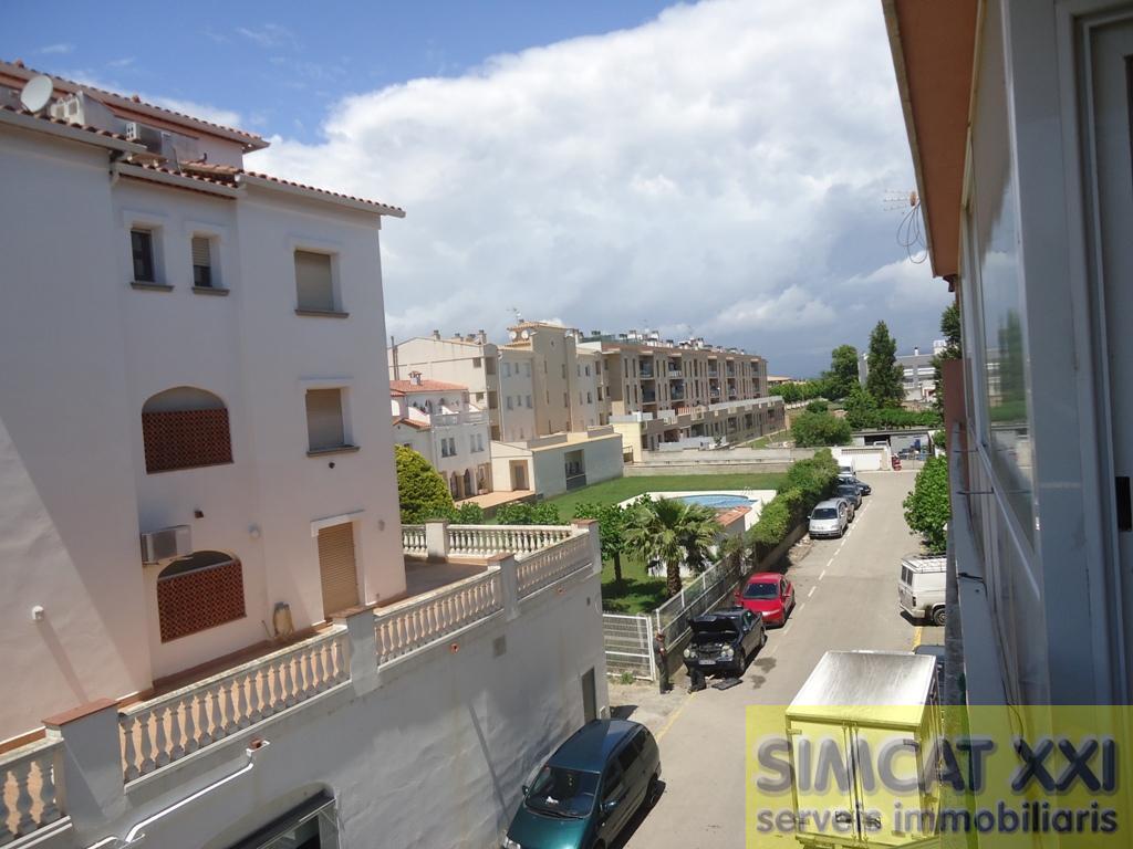 For sale of apartment in Empuriabrava