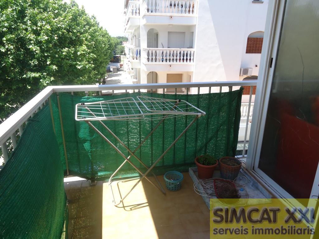 For sale of apartment in Empuriabrava
