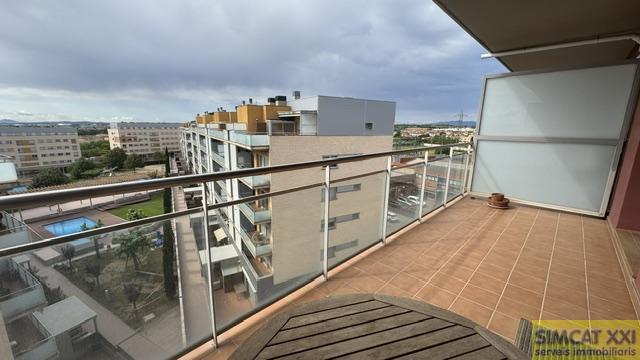 For sale of study in Figueres
