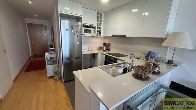 For sale of study in Figueres