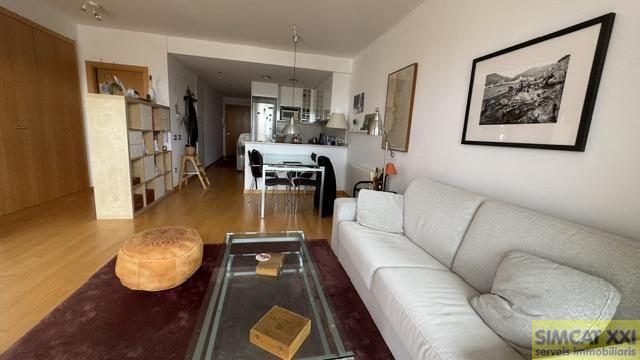 For sale of study in Figueres