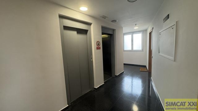 For sale of study in Figueres