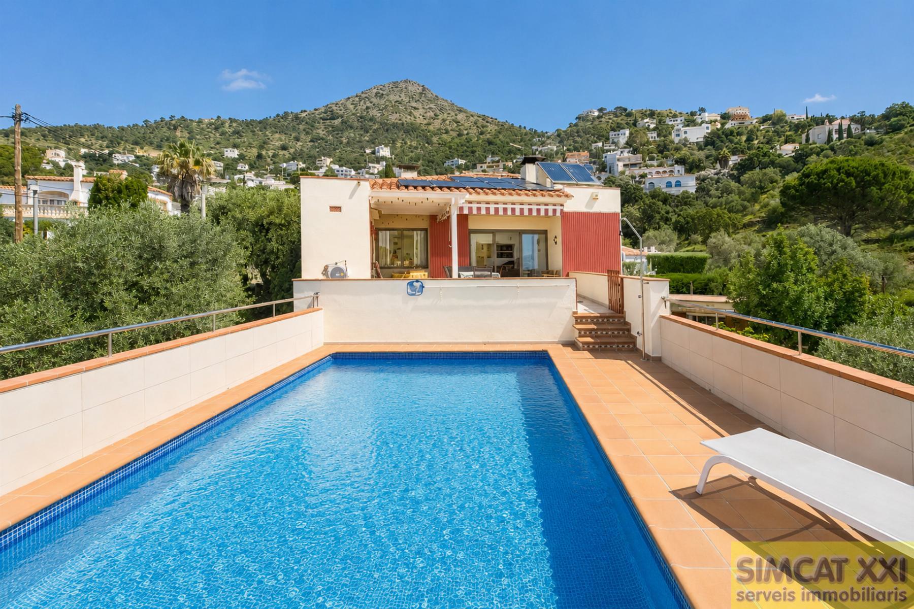 For sale of house in Roses