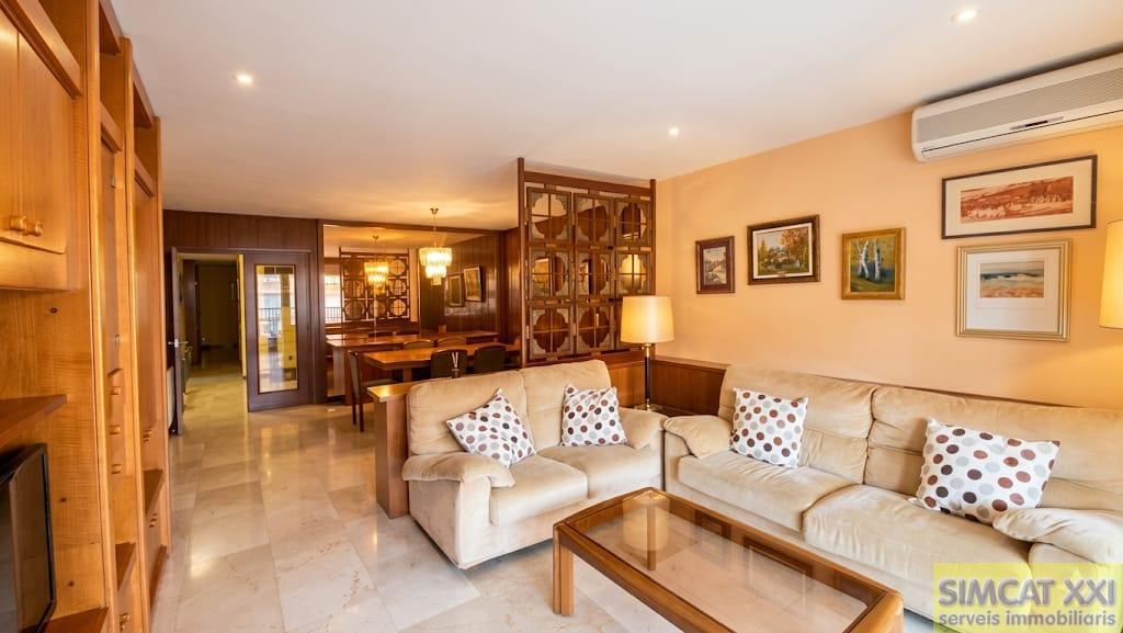 For sale of flat in Figueres