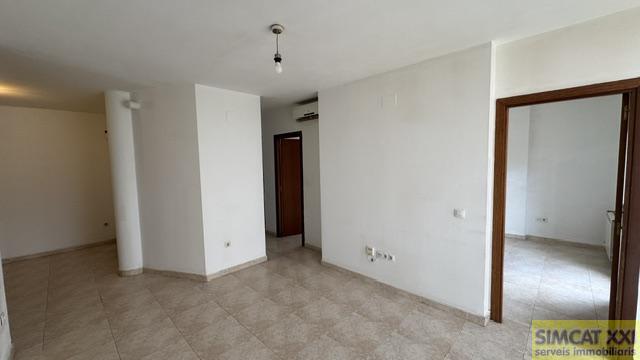For sale of flat in Figueres