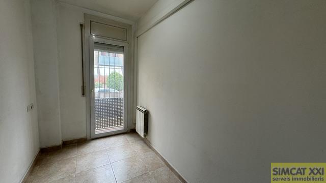 For sale of flat in Figueres