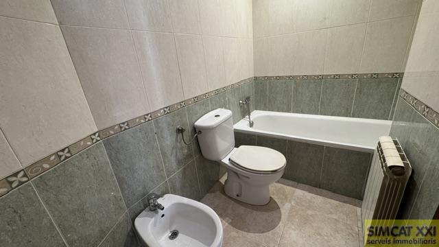 For sale of flat in Figueres