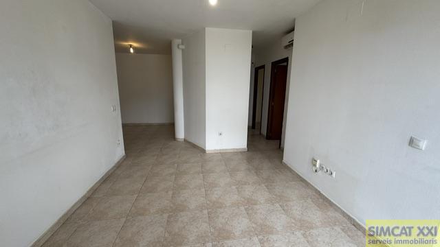 For sale of flat in Figueres