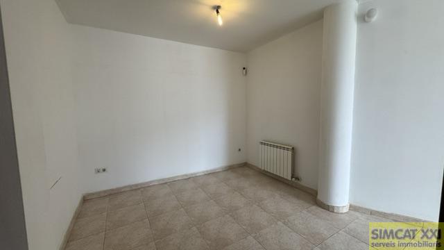 For sale of flat in Figueres