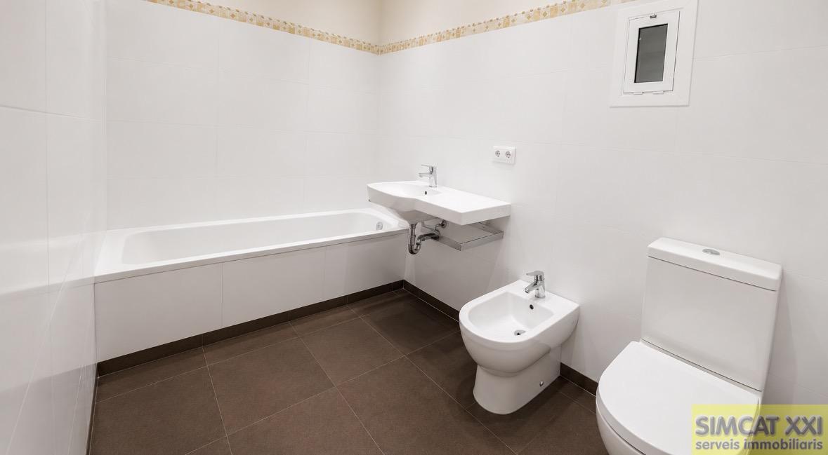 For sale of flat in Figueres