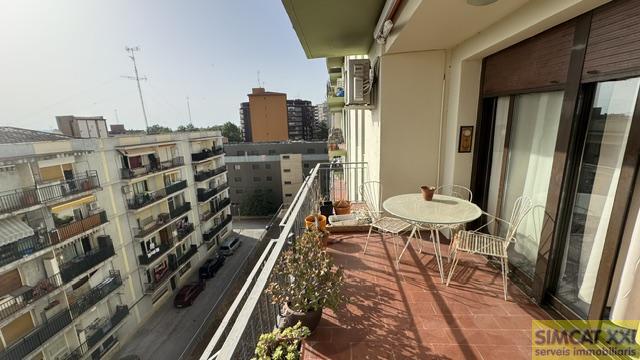 For sale of flat in Figueres