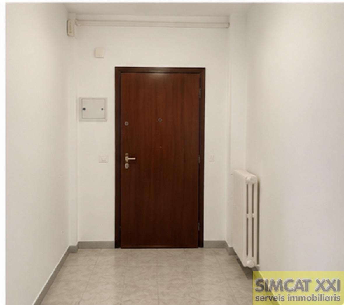 For sale of flat in Figueres