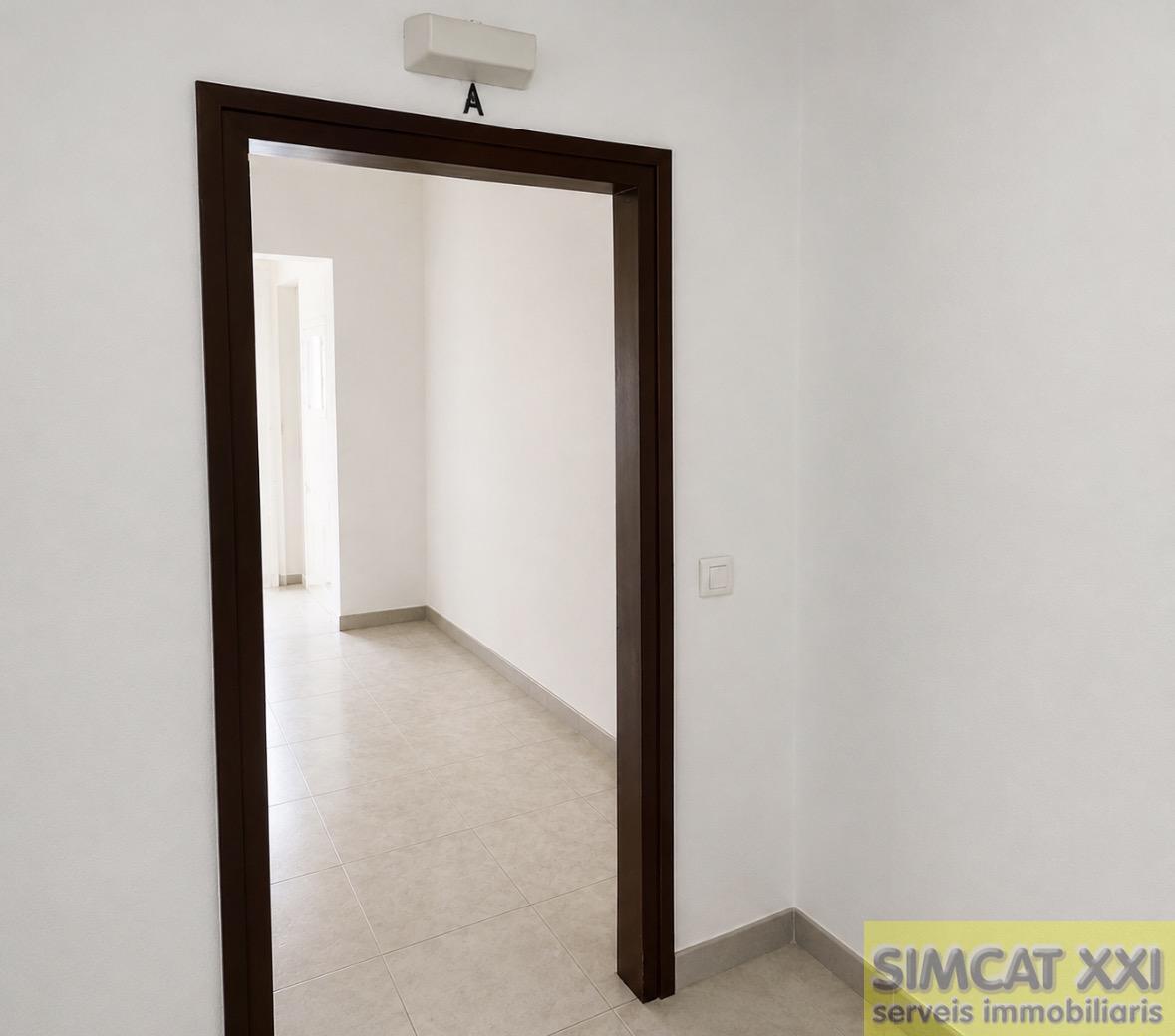 For sale of flat in Figueres