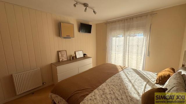 For sale of house in Palau-Saverdera