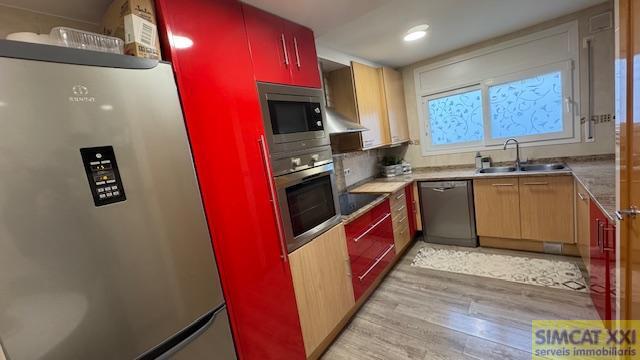 For sale of house in Palau-Saverdera
