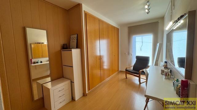 For sale of house in Palau-Saverdera