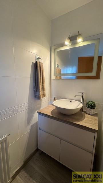 For sale of house in Palau-Saverdera