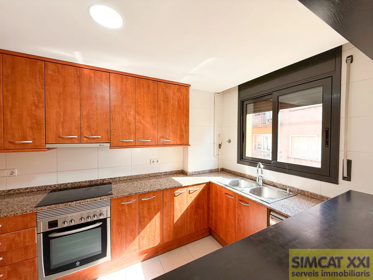 For sale of duplex in Figueres