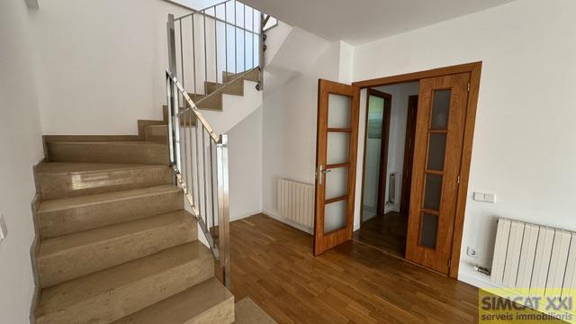 For sale of duplex in Figueres