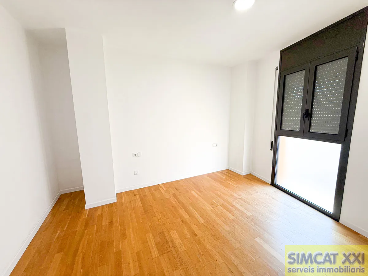 For sale of duplex in Figueres